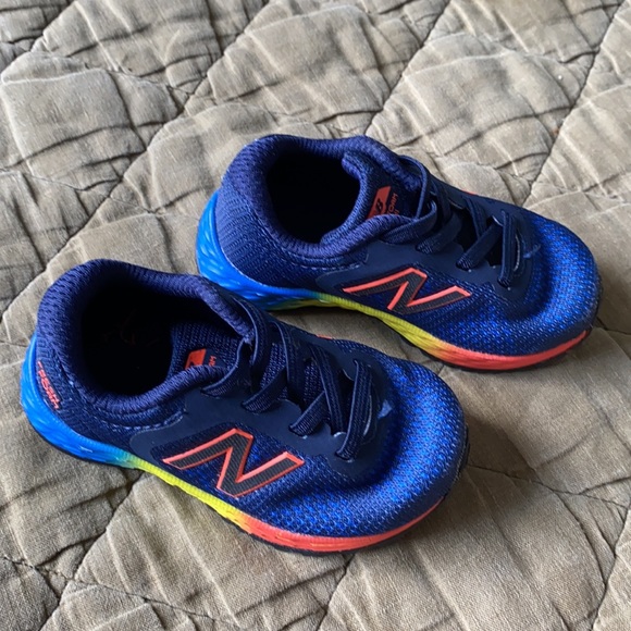 SOLD - New Balance Fresh Foam Arishi V2 Running Shoes - US 5 - Picture 6 of 6